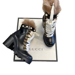 GUCCI
Calfskin Fur Pearl Lace Up Combat Ankle Boots 36 Black